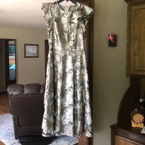 Antonio Melani Gold Dress size 0 tea
